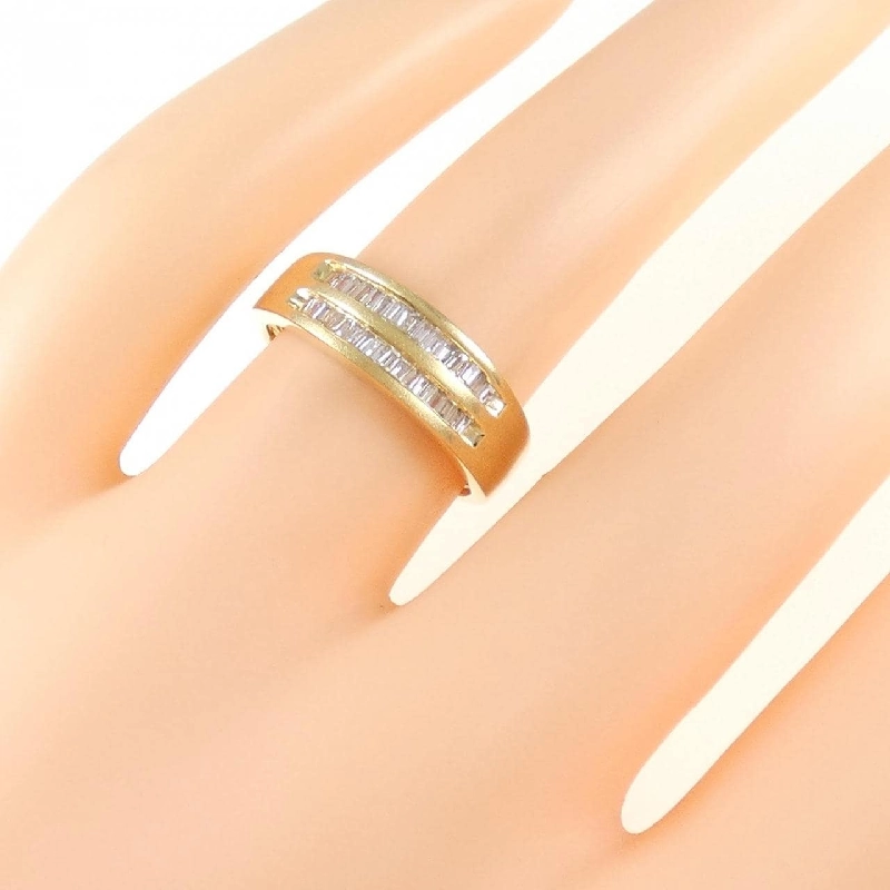 Nhẫn kim cương K18YG 0.24CT 671299