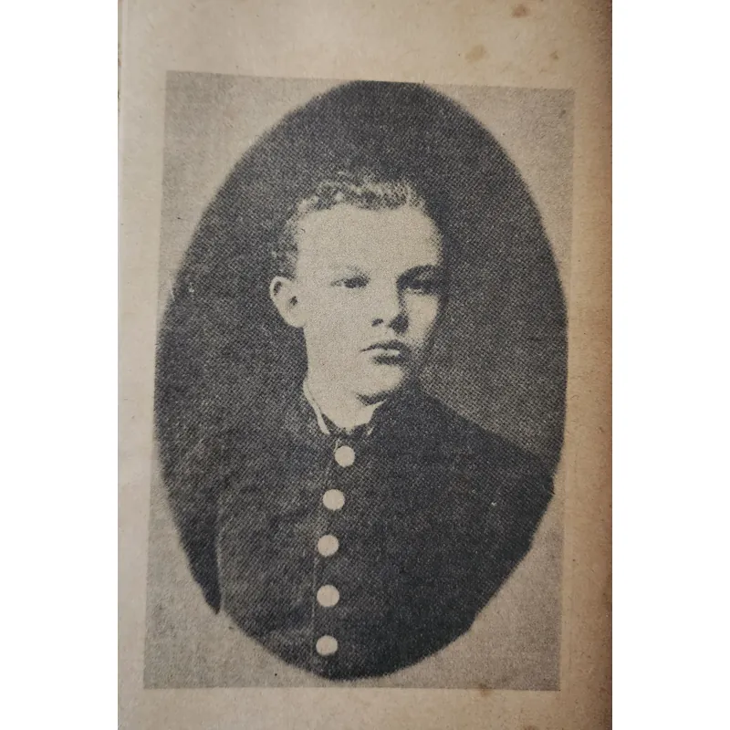 TUỔI TRẺ LENIN  709258