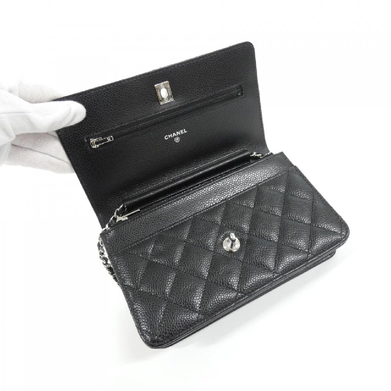 Ví xách dây Chanel AP4241 622221