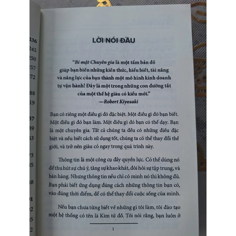 COMBO 2 cuốn: Bí Mật Chuyên Gia & Bí Mật Traffic 606106