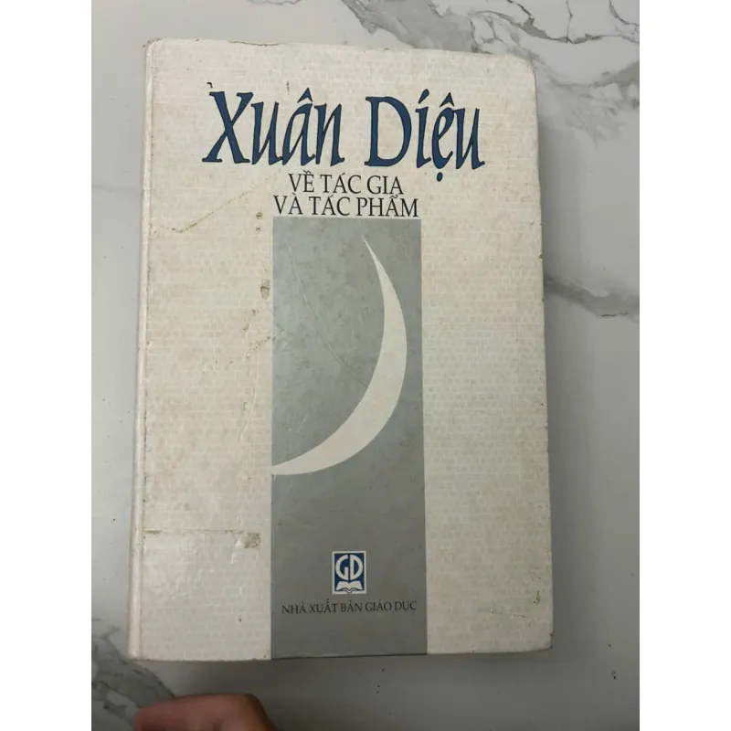 Xuân Diệu: Về Tác giả và Tác phẩm -- Sách Nghiên cứu Văn học 705835