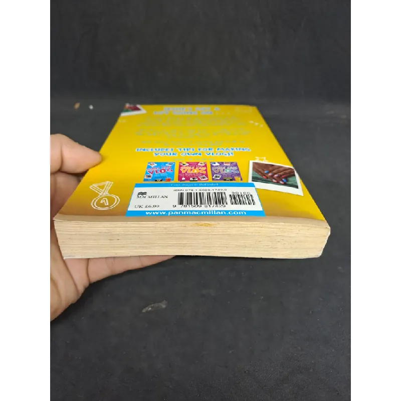 Girl can Vlog Jazzy Jessi - Emma Moss mới 80% HCM2806 340327