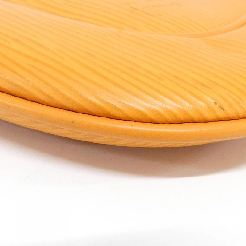 Túi đeo vai Louis Vuitton Epi Salvanga M5898H 611621