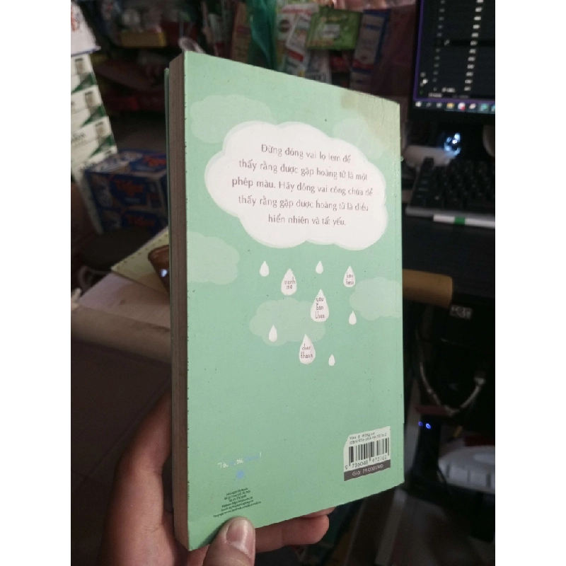 Yêu Đi Đừng Sợ - Kim Oanh 2017 mới 70% rách bìa ố Sách văn học HCM1004 1007536