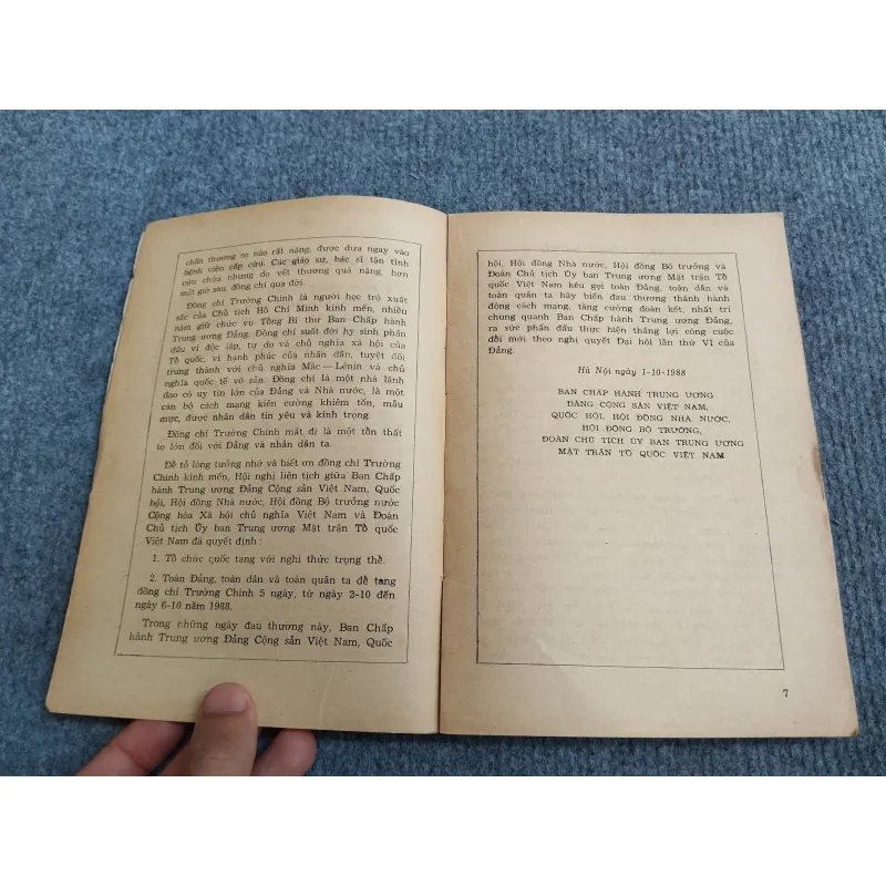 TÁC PHẨM VĂN HỌC SỐ 8 NĂM 1988 689536