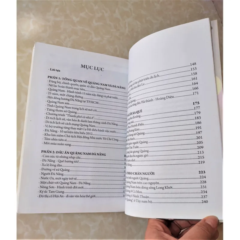 Sách: Quảng Nam Đà Nẵng - Đất và người  - Tác giả: Nhiều tác giả 713383