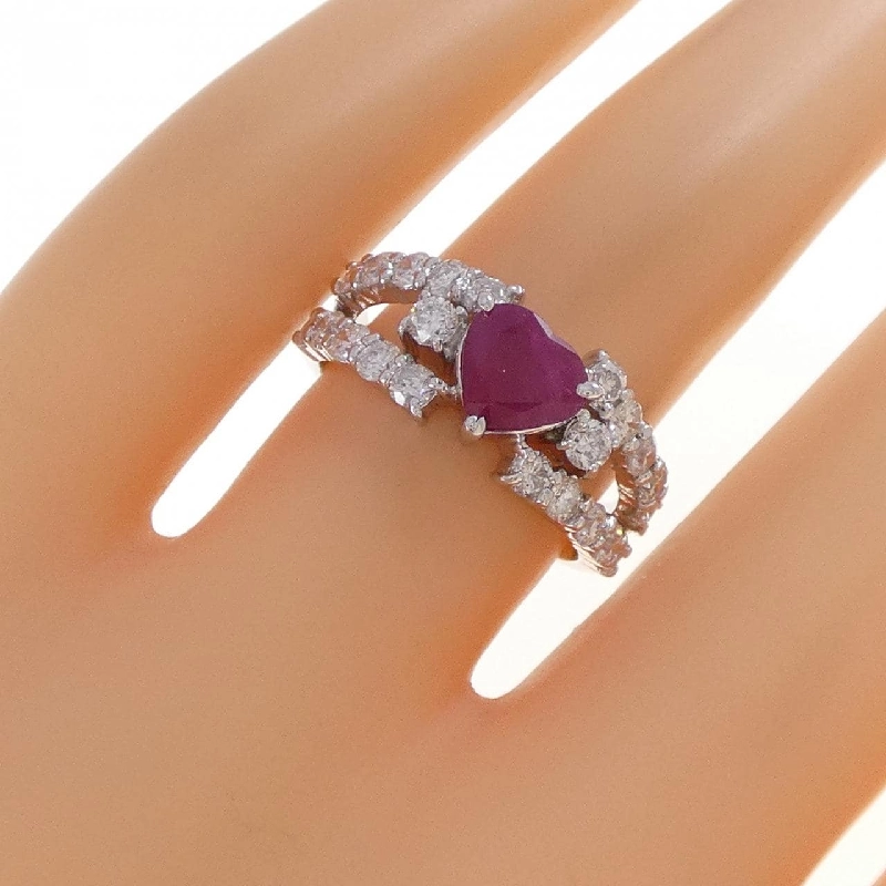 Nhẫn Ruby Hình Tim K18WG 1.00CT - Hàng hiệu Chính hãng 854727