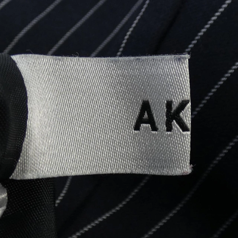 AKTE 122308010 Quần - Hàng hiệu Authentic 820394