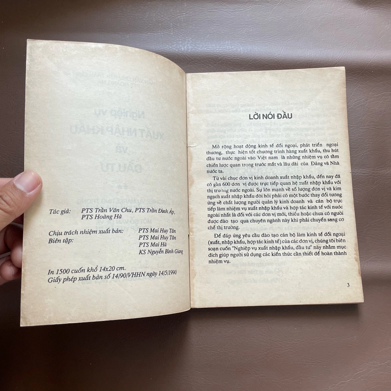 II Sách Kinh Tế: Nghiệp Vụ Xuất Nhập Khẩu Và Đầu Tư (Quyển 2) - LICOSA HÀ NỘI 1991 482430