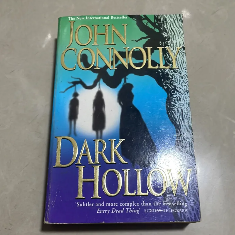 Dark Hollow - John Connolly 1009631