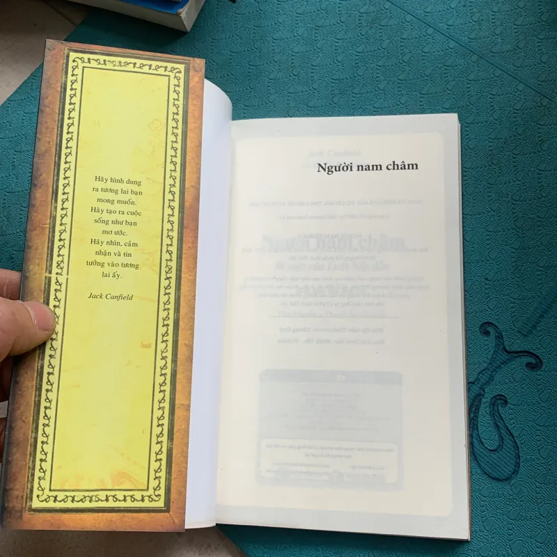 Người nam châm 1002253