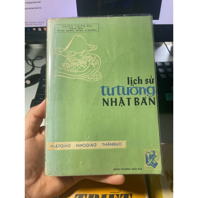 Sách Lịch sử tư tưởng Nhật Bản nguyên vẹn, in trước 1975 518950