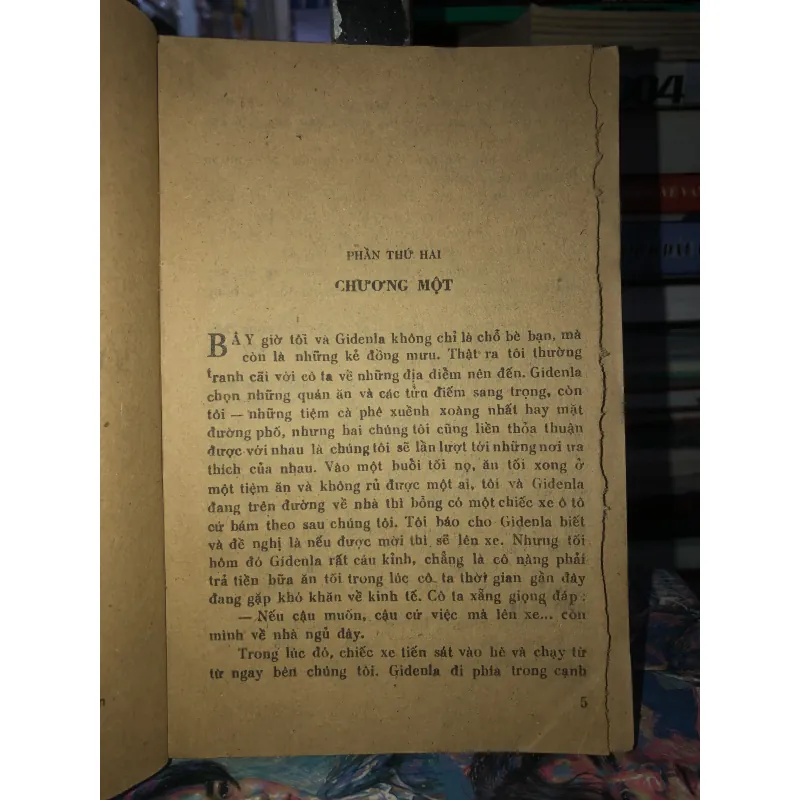 Cô gái thành Rôm - Moravia 958713