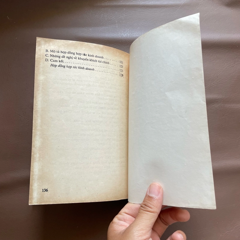 II Sách Kinh Tế: Nghiệp Vụ Xuất Nhập Khẩu Và Đầu Tư (Quyển 2) - LICOSA HÀ NỘI 1991 482430