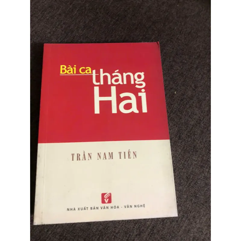 Bài ca tháng Hai - Trần Nam Tiến 926427