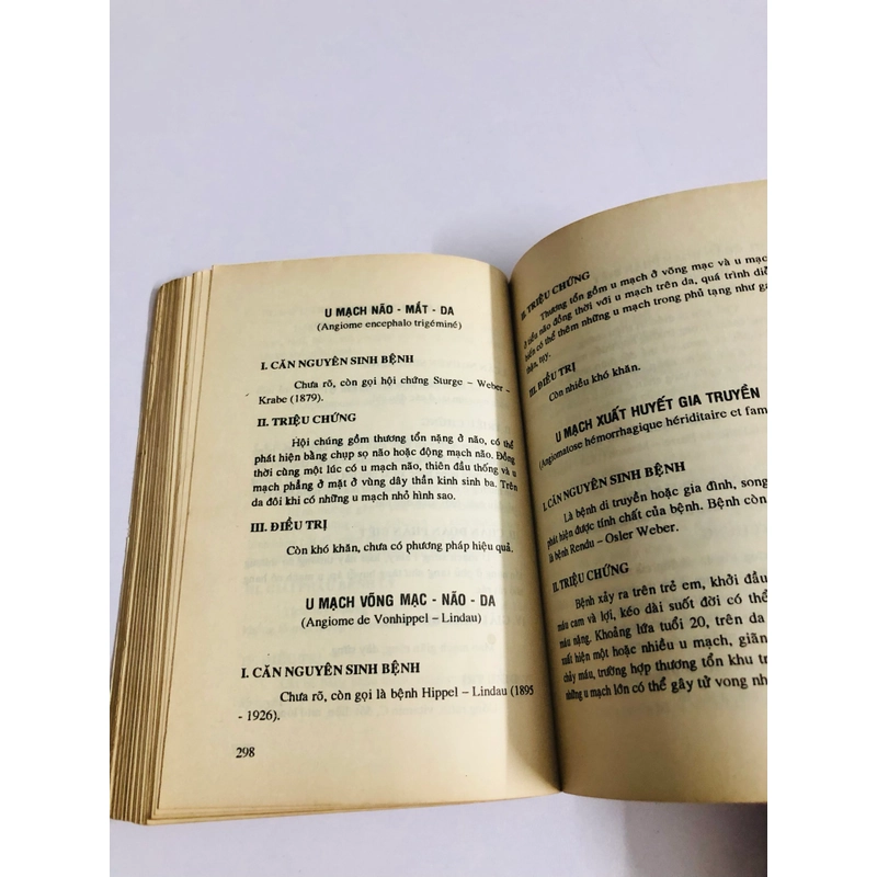 SỔ TAY TRA CỨU BỆNH NGOÀI DA - DA LIỄU - AIDS 539441