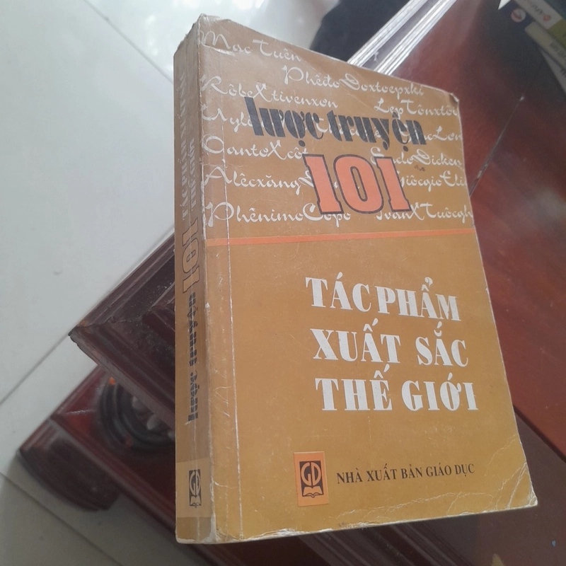 Lược truyện 101 TÁC PHẨM XUẤT SẮC THẾ GIỚI (dịch từ nguyên bản tiếng Anh) 319335