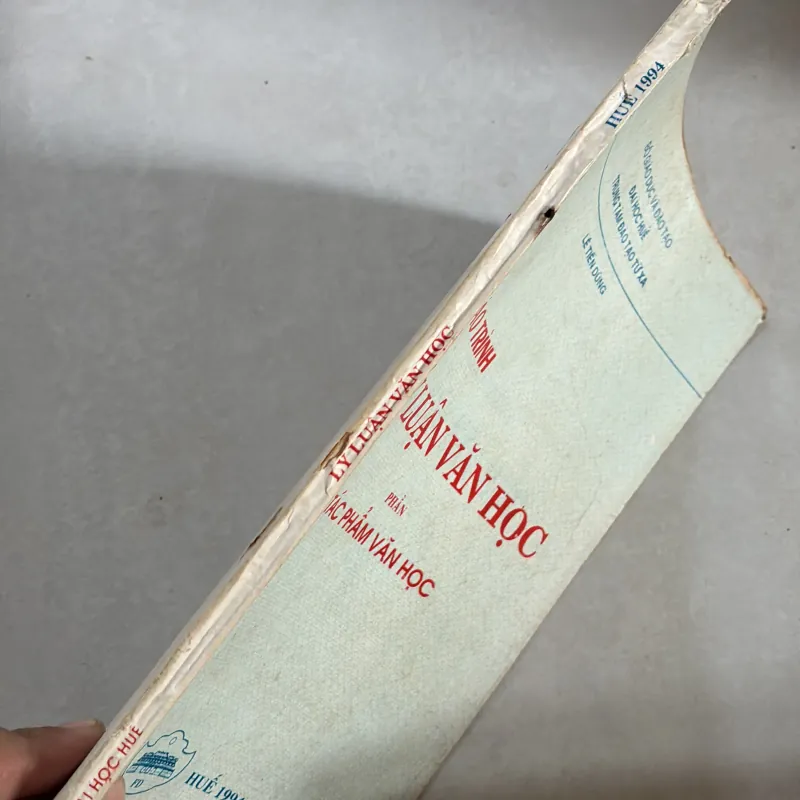 Giáo trình lý luận văn học - Lê Tiến Dũng - 1994s 801076