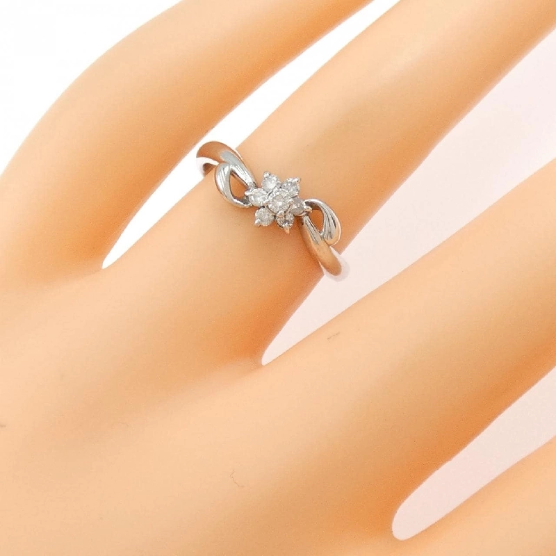 Nhẫn kim cương hoa PT900 0.15CT 669385