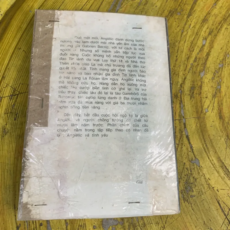 TÌNH SỬ ANGIELIC: ANGELIC NỔI LOẠN 746641