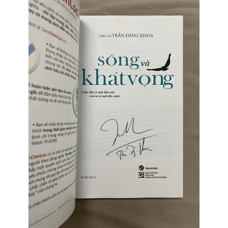SỐNG VÀ KHÁT VỌNG (Có chữ ký tác giả) - Trần Đăng Khoa 596066