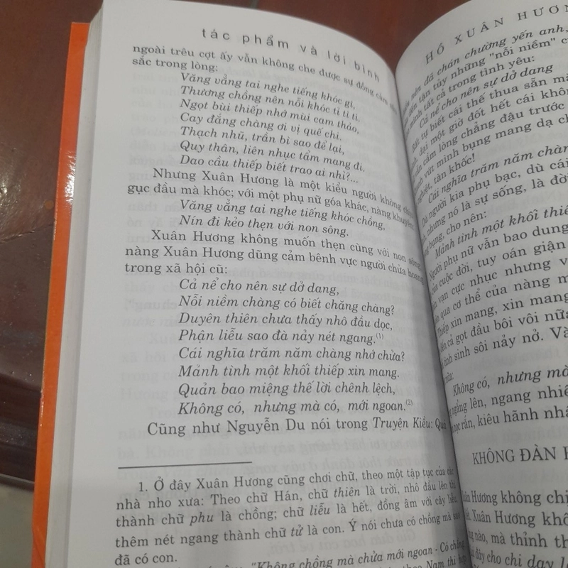 HỒ XUÂN HƯƠNG, Tác phẩm và Lời bình 474014