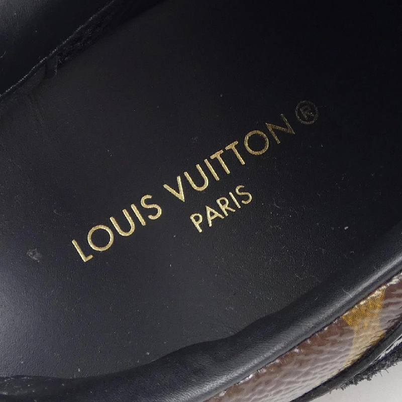 Giày sneaker LOUIS VUITTON - Hàng hiệu Authentic 830946