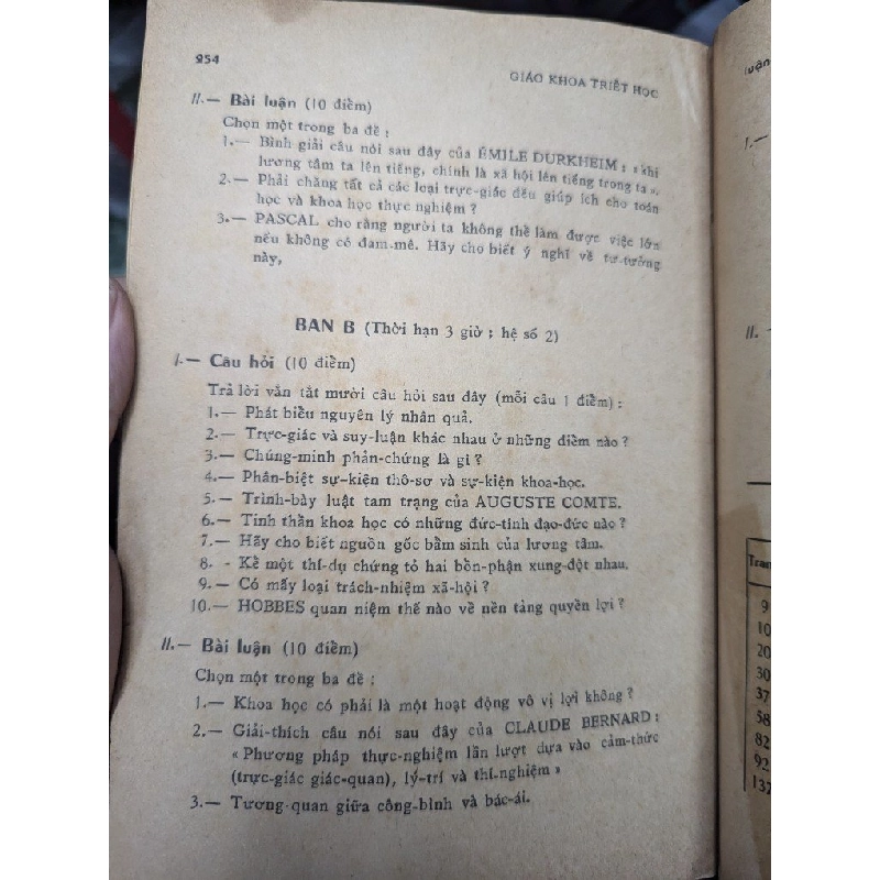 GIÁO KHOA TRIẾT HỌC LUẬN LÝ HỌC ĐỆ NHẤT A,B,C,D - TRẦN ĐỨC AN 277668