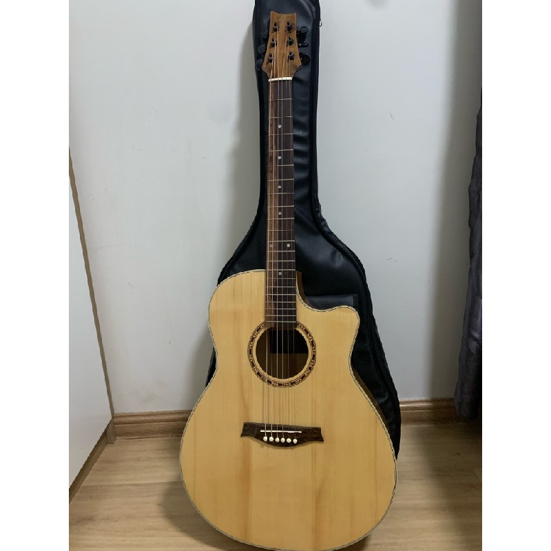 Guitar Classic như mới kèm bao da 46980