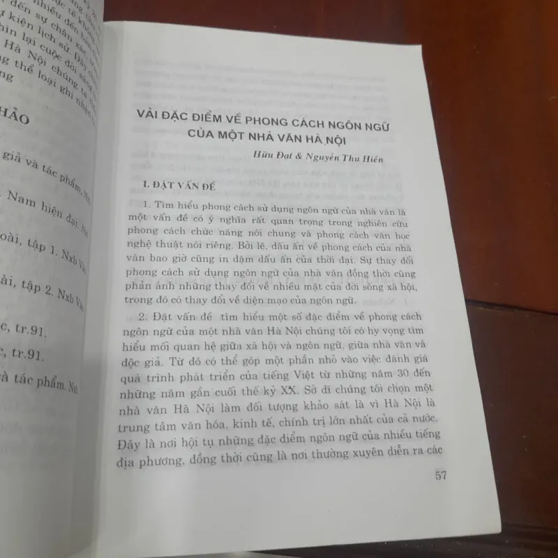 Tiếng Hà Nội trong mối quan hệ  với Tiếng Việt và Văn hóa Việt Nam 1020052