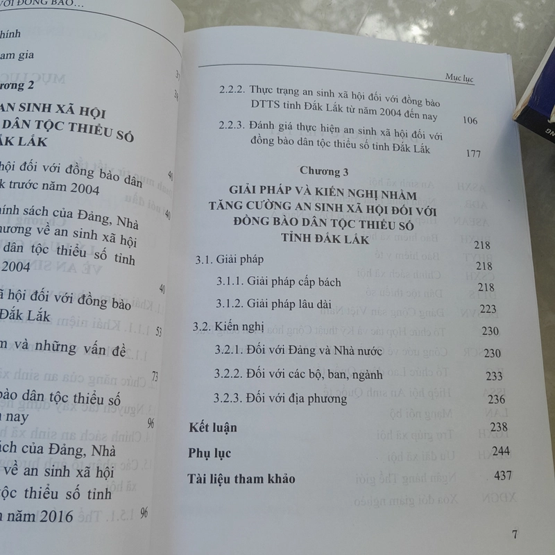 AN SINH XÃ HỘI VỚI ĐỒNG BÀO DÂN TỘC THIỂU SỐ TỈNH ĐẮK LẮK - NGUYỄN DUY THỤY 541652