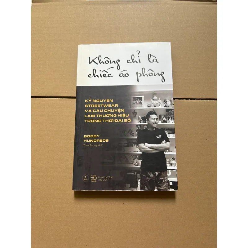 Không chỉ là chiếc áo phông - Bobby Hundreds 800070