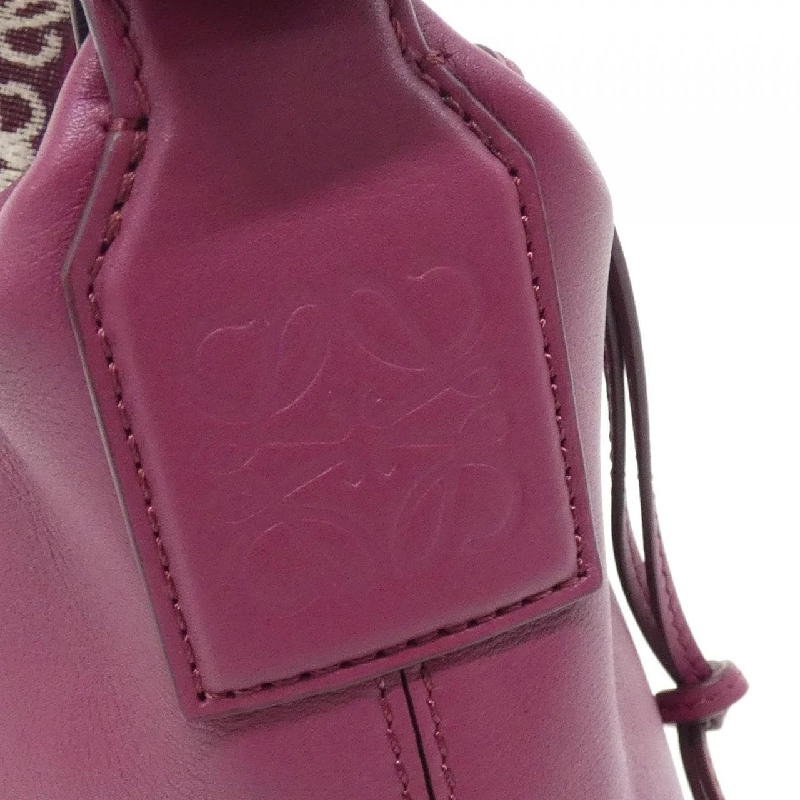 Túi đeo chéo Loewe Cubi B906Q63X04 611827