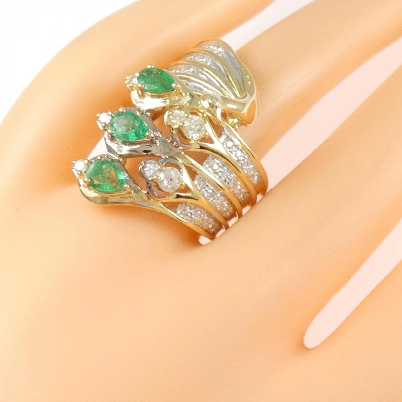 Nhẫn Emerald K18YG/K18WG 0.89CT - Hàng hiệu Chính hãng 847442