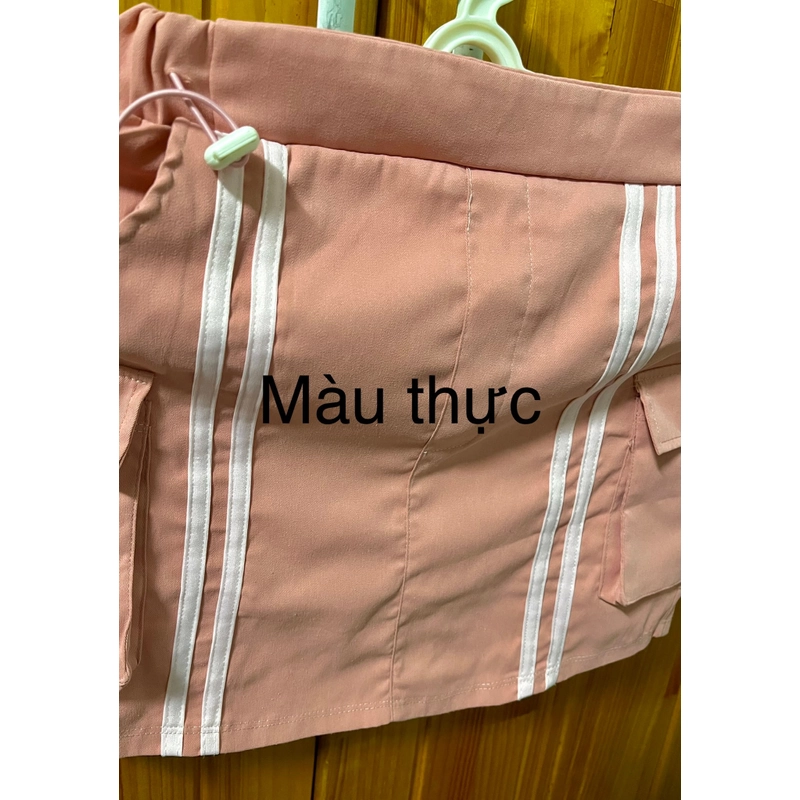 Set áo kèm quần giả váy cho bé gái màu hồng 521496