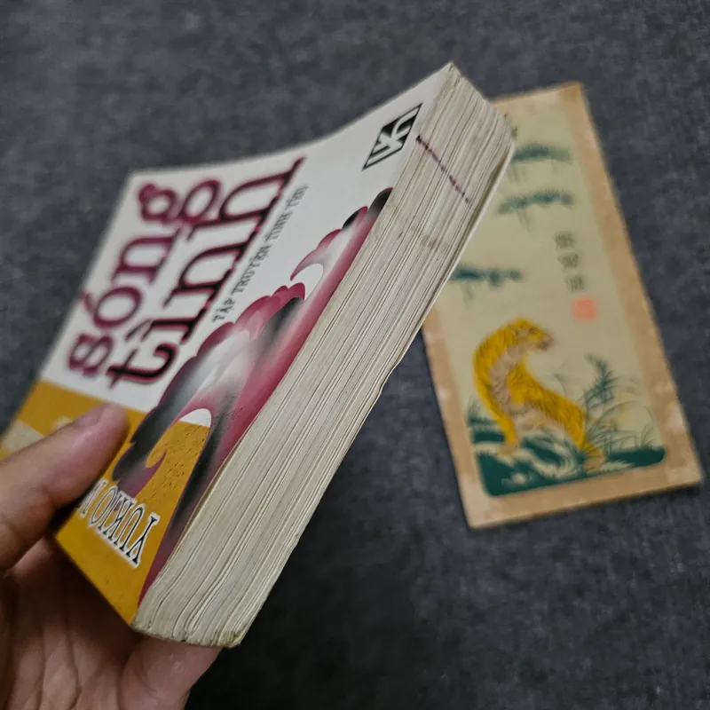 Sóng tình - Mishima Yukio 734657