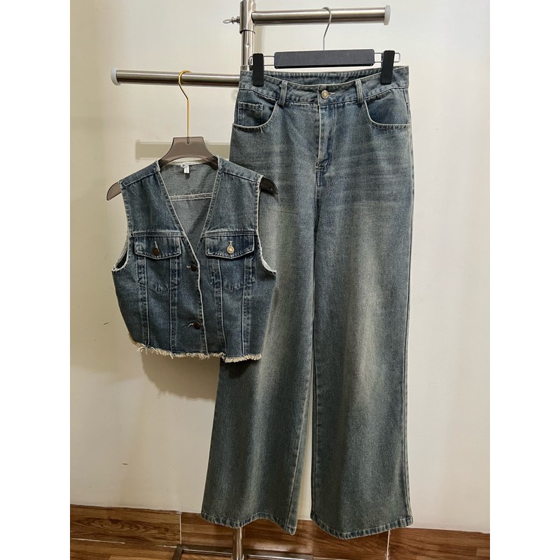 Set jean denim.Hàng QCCC- sz S, M nhỏ mặc đẹp. Màu xanh jean bụi. Còn mới 99%.  138839