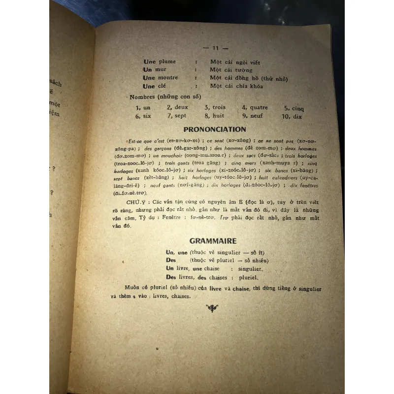 Bản dịch và dẫn giải của Cours de langue et de civilisation francaises - G.Mauger 1027390