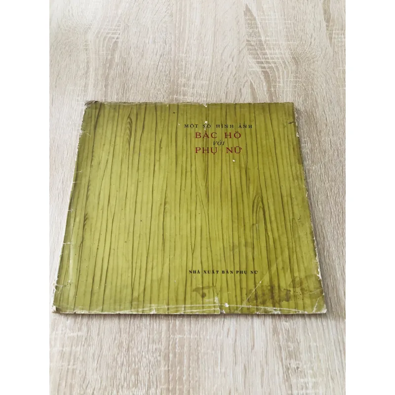 MỘT SỐ HÌNH ẢNH BÁC HỒ VỚI PHỤ NỮ  1020536