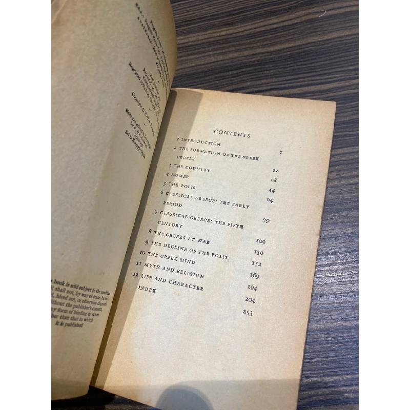 The Greeks - H. D. F. Kitto 1062802