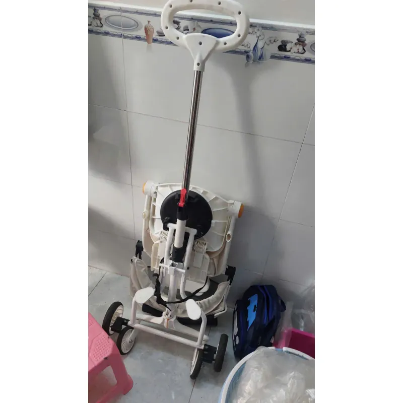 Xe đẩy trẻ em 740932