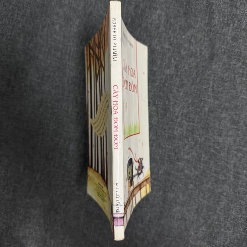 Cây hoa đom đóm - Roberto Piumini 1002877