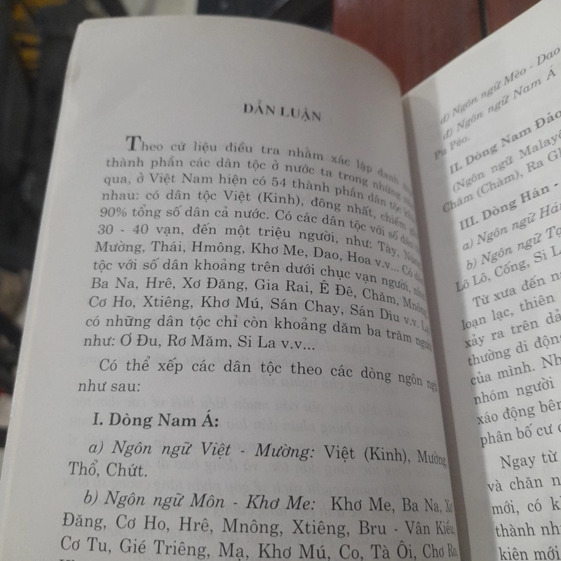 Sổ tay về CÁC DÂN TỘC Ở VIỆT NAM 518807