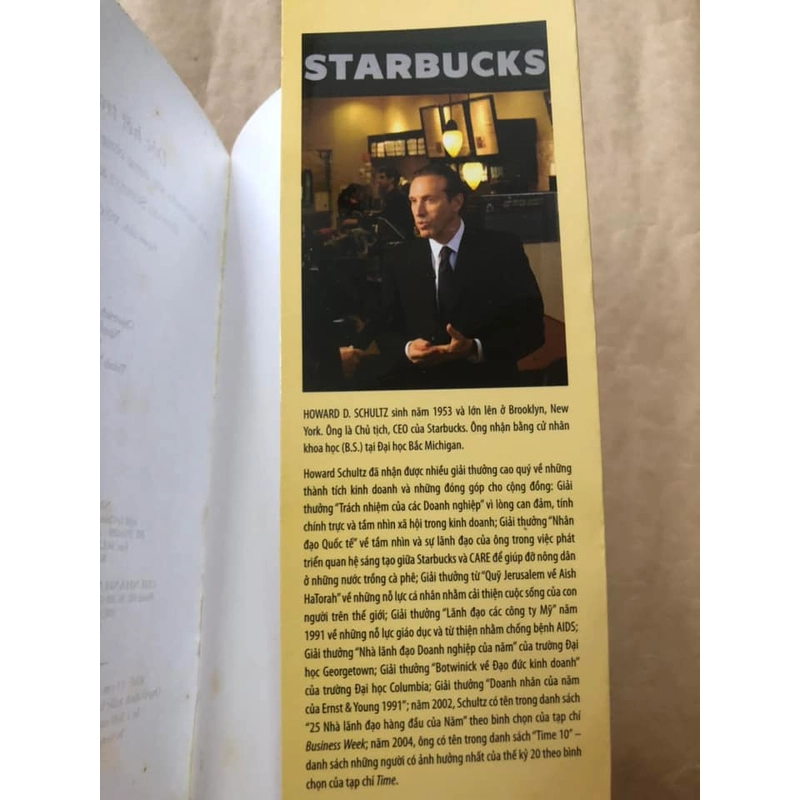 Sách cũ chính hãng Dốc hết trái tim Howard Schultz, Dori Jones Yang nguyên tác 306409