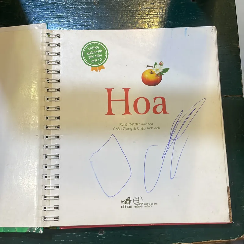 Những khám phá đầu tiên của tớ - Hoa - nhã nam 2018  1027415