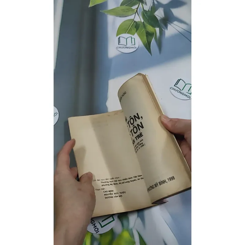 [MIỄN PHÍ BỌC SÁCH] [XƯA] Tuổi Trẻ Bác Tôn, Bác Tôn Với Tuổi Trẻ  (1998) 776048