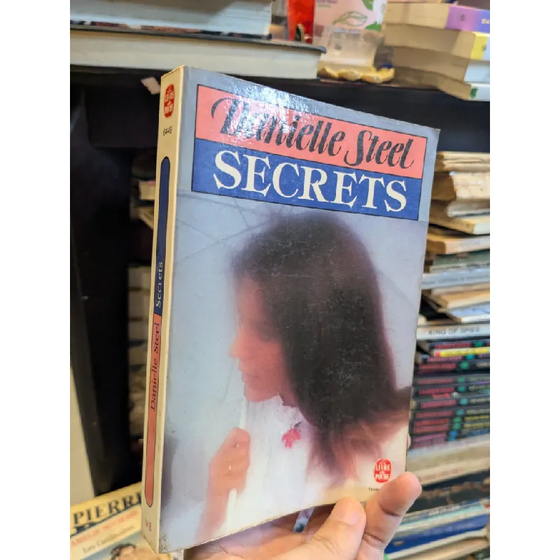 Secrets - Danielle Steel 689075