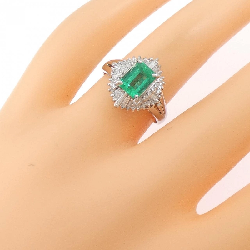 Nhẫn Emerald PT900 1.01CT - Hàng hiệu Chính hãng 850545