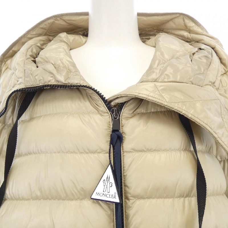 Áo khoác lông vũ MONCLER 644168