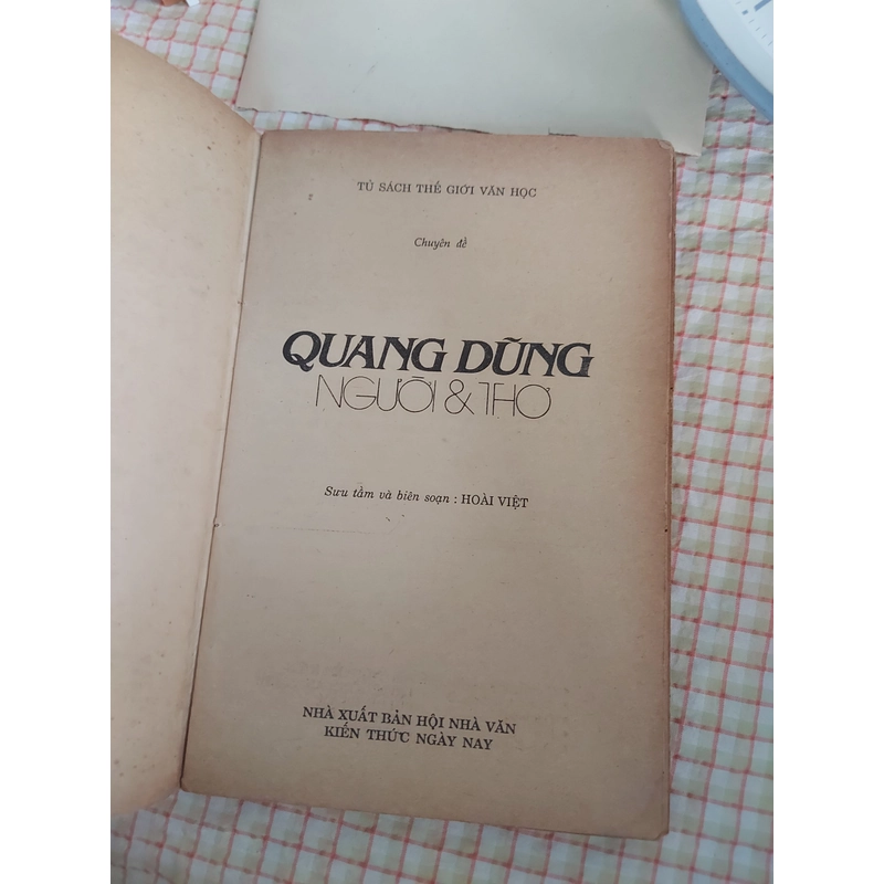 QUANG DŨNG - NGƯỜI & THƠ 471385